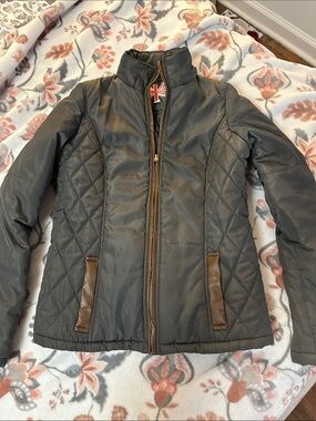 Miss London Quilted Puffer Jacket in Gray with Brown Trim